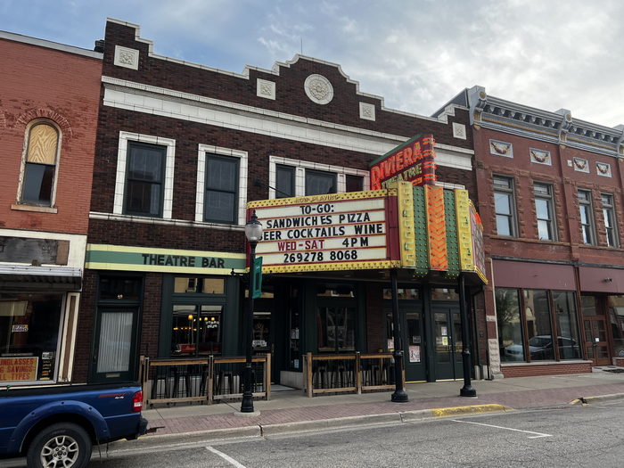 Riviera Theatre